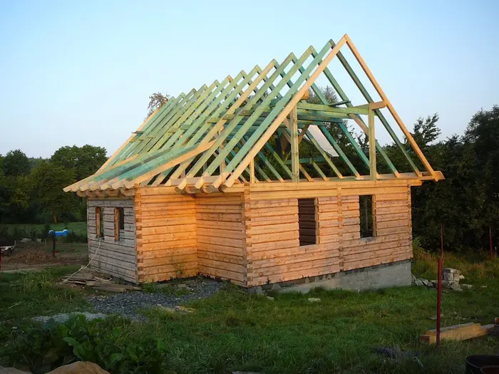Stavba roubenky – krov